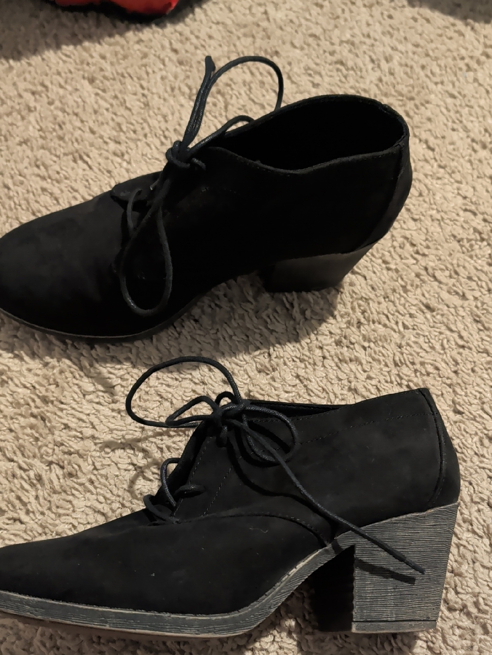 Black Lace-Up Chunky Heel Women's Shoes Size 8.5W